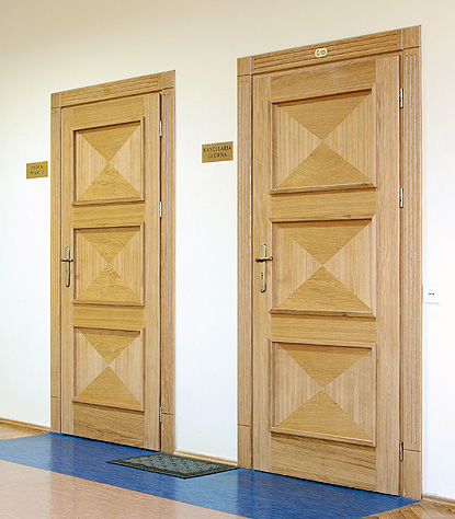 klasyczne przylgowe drzwi silvan